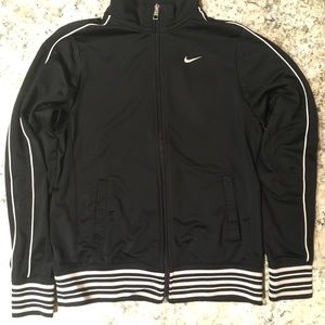 Nike Jackets & Coats - Nike work out jacket size XL boys Nike Jackets & Coats - Nike work out jacket size XL boys